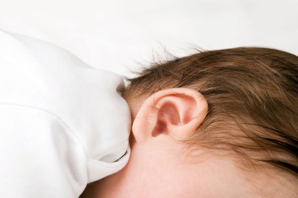 Por que o meu bebê pode nascer surdo?